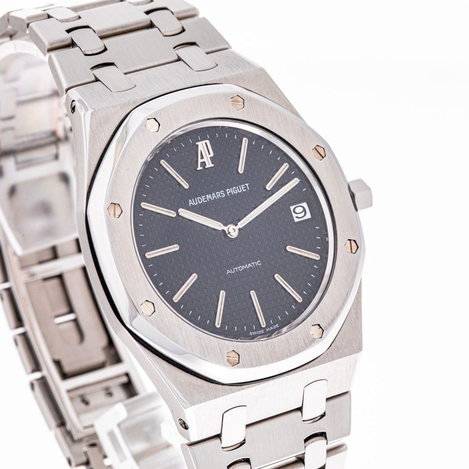 Audemars Piguet Royal Oak Jumbo 39 Ultra Thin 5402ST Full Set in Hannover