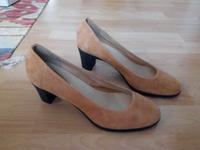 schöne Wildleder-HighHeels wie neu Friedrichshain-Kreuzberg - Kreuzberg Vorschau