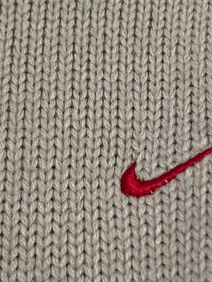 Vintage Nike Zip / Sweater / Hoodie aus den 80er in Edertal