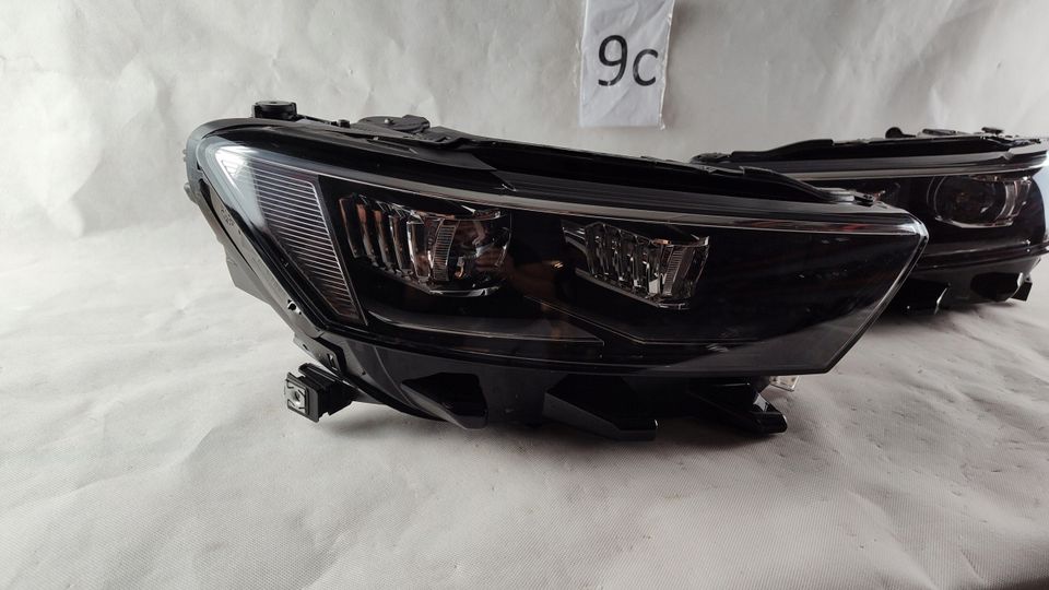 VW T-ROC 2GA LED SCHEINWERFER 2GA941036D, 2GA941035D LINKS RECHTS in Neu-Isenburg