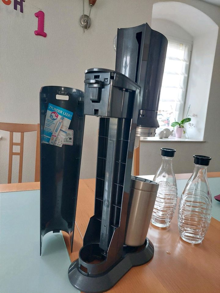 SodaStream Crystal mit 2 Glasflaschen 0,6 l in Klipphausen