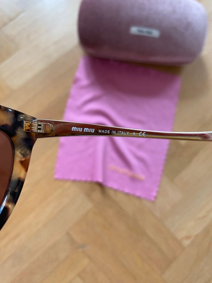 Miu Miu Cat-Eye-Sonnenbrille, Schildpattoptik in München