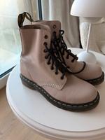 Dr. Martens beige Gr. 40 - wie Neu Hessen - Wettenberg Vorschau