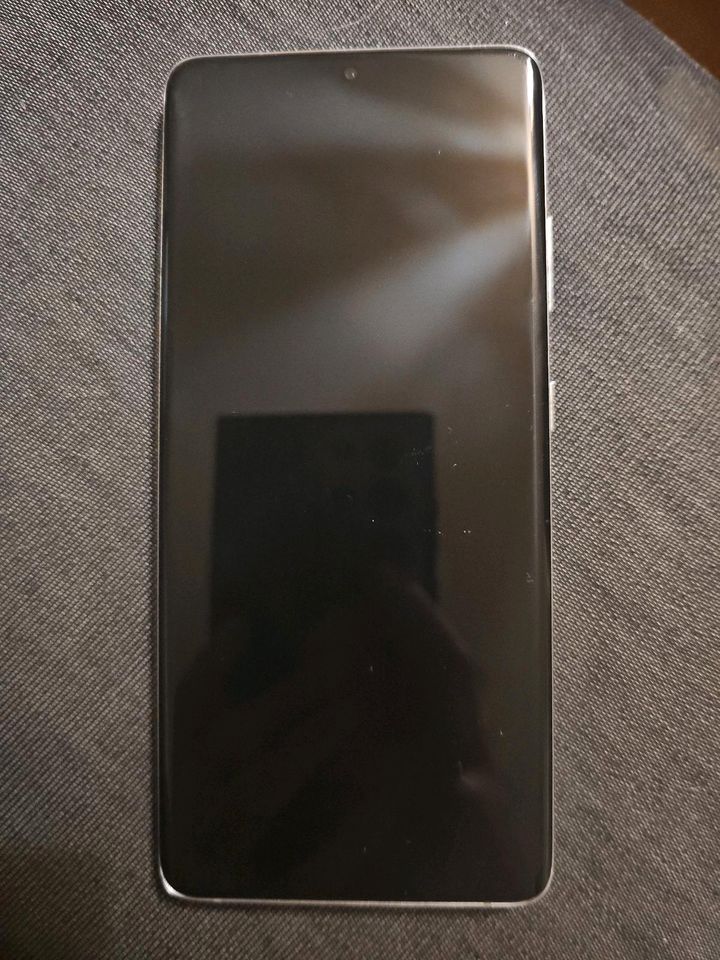 Samsung Galaxy S21 ultra 5g 128 GB Silber Dualsim plus Backcover in Hemmingen