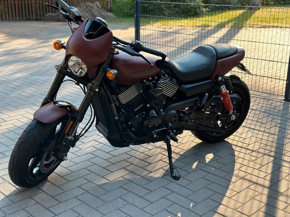 Harley-Davidson 750 Street Rod in Wedemark