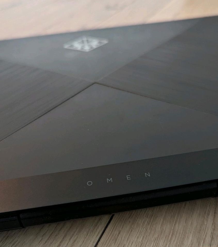 HP Omen Gaming Laptop 17,3" RTX 2080 i7 in Bochum