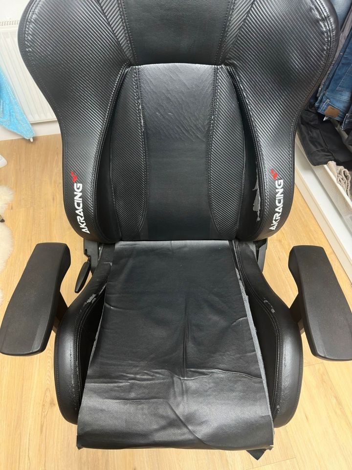 Akracing Gaming Stuhl PREMIUM Carbon black V2 in Hannover