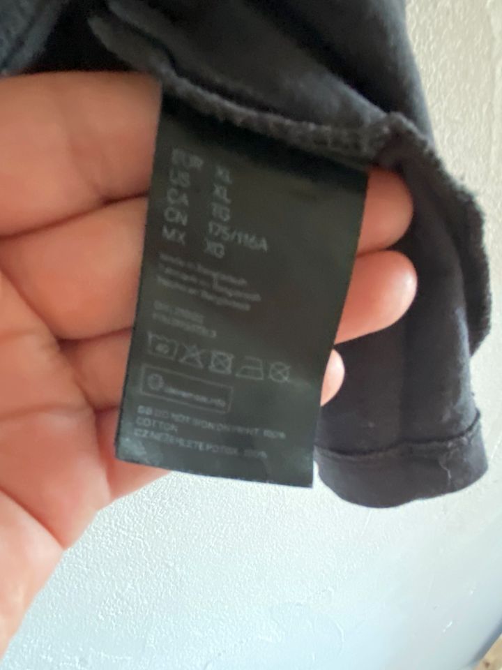 Graues Shirt, H&M, Größe XL in Muggensturm