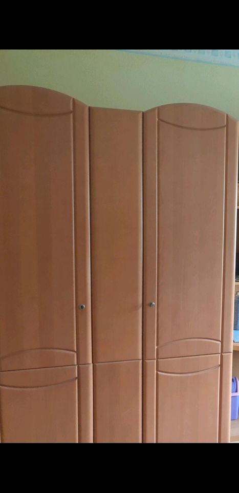 schlaf und gäste zimmer schrank in Großrosseln