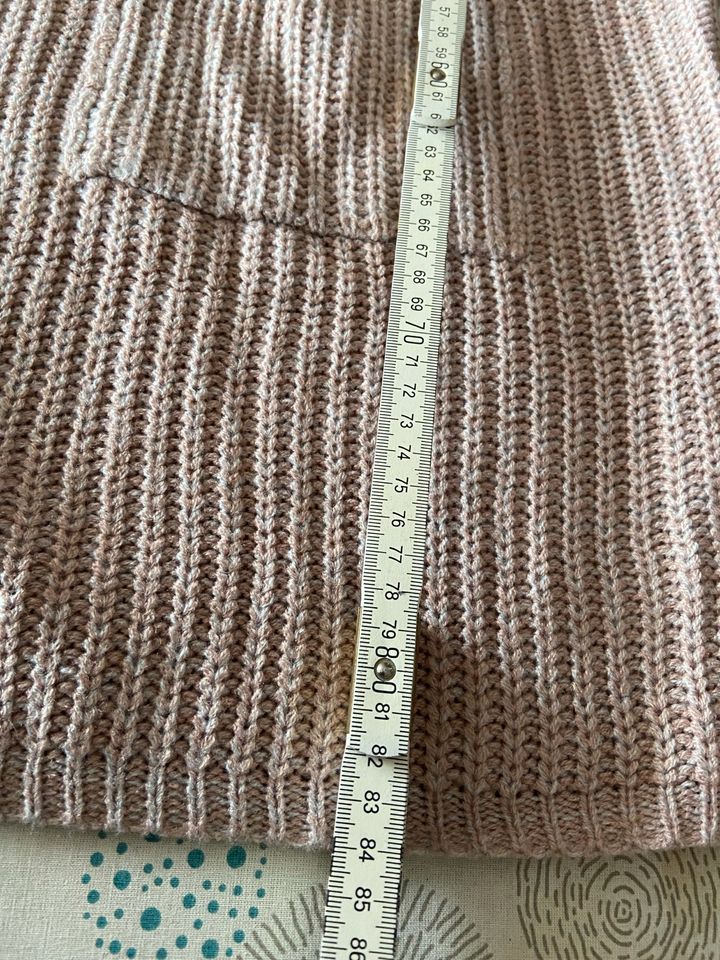 2 Kleider , 1 dazu passende lange Strickjacke Gr.44/46 in Gronau (Westfalen)