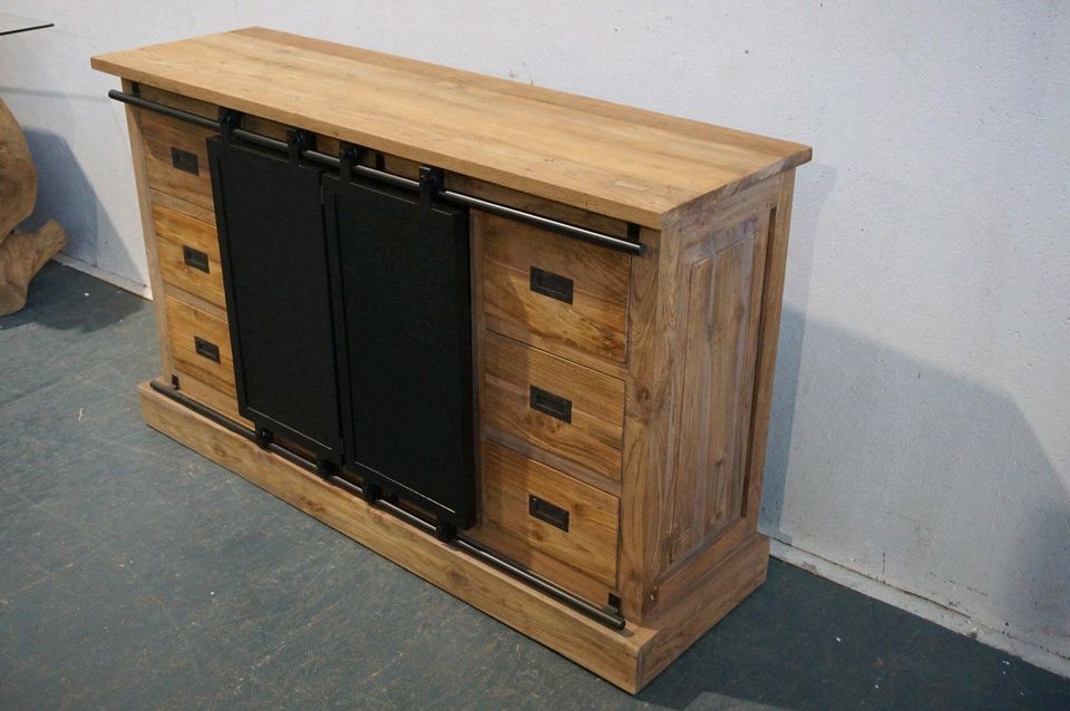 HSM Sideboard Blackburn CADM151 # Teakholz # Massiv-Möbel in Alsfeld