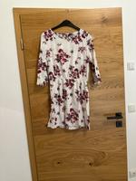 Kleid mit Blumen Bayern - Laufen Vorschau