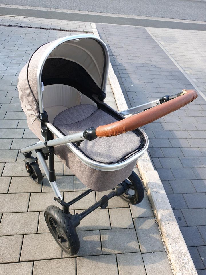 Moon NOUVA Kinderwagen in Fernwald