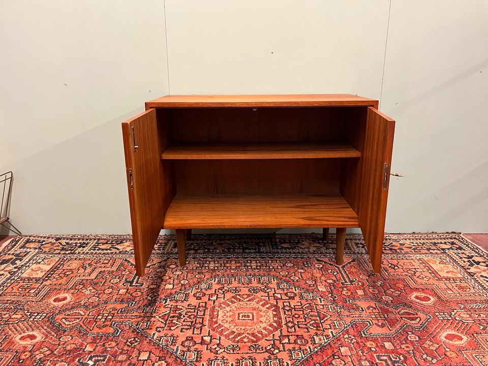 Teak Schrank Sideboard | mid Century | vintage | 70er in Hamburg