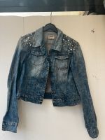 Damen Jeansjacke mit Nieten / Nietenjacke / Sommerjacke Berlin - Lichtenberg Vorschau