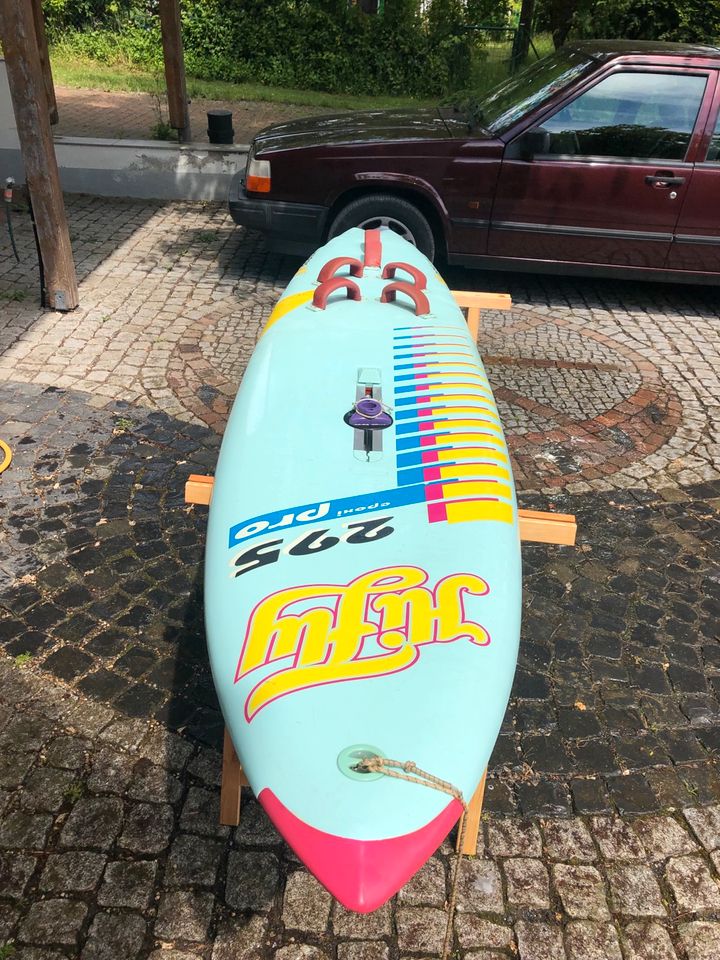 Windsurfboard Hifly 295 Pro Epoxy mit neuem North Sail Zeta Rigg in Dierdorf