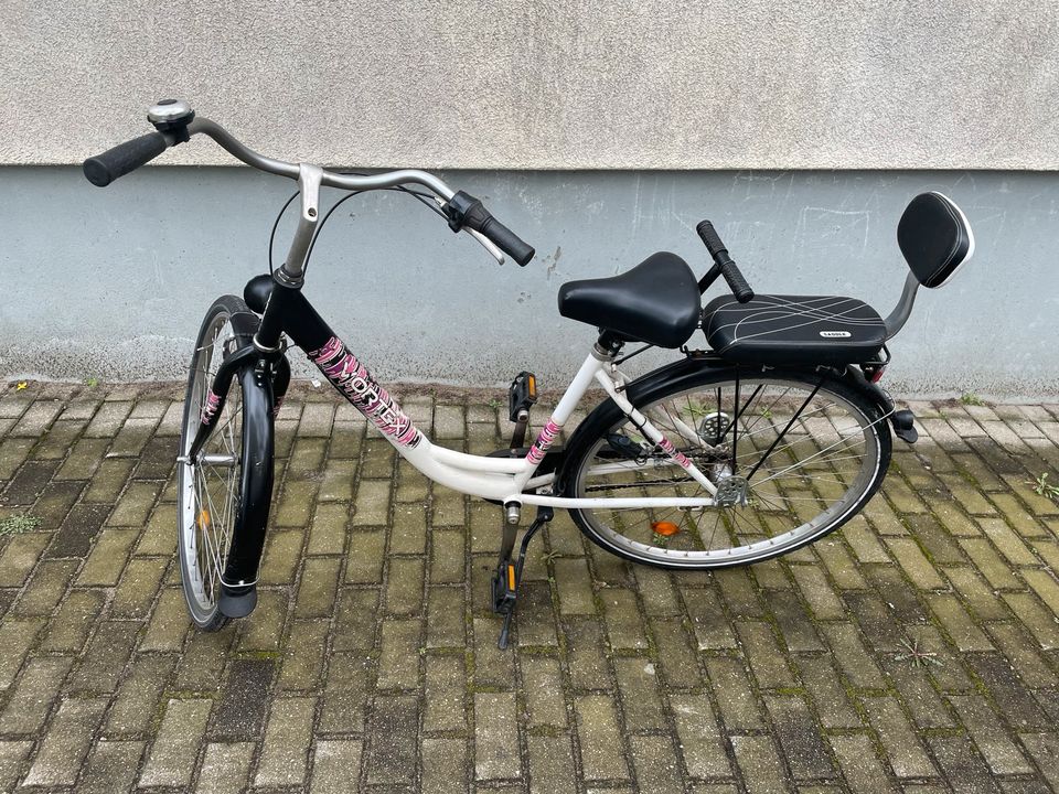 Damen Fahrrad 26 Zoll mit Kindersitz in Berlin