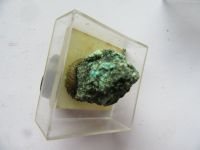 Mineralien, Devillin MM von Trebske Slowakei in Dose 2,5 x 2,5 cm Hessen - Biebertal Vorschau