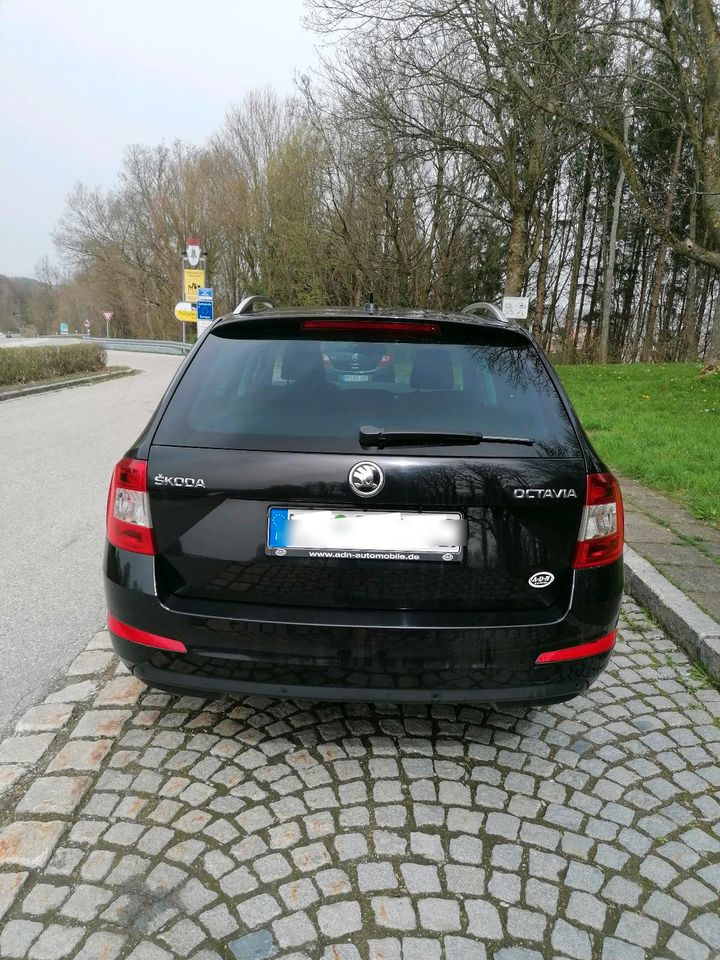 Skoda Octavia Style 2.0 TDI DSG in Mindelheim