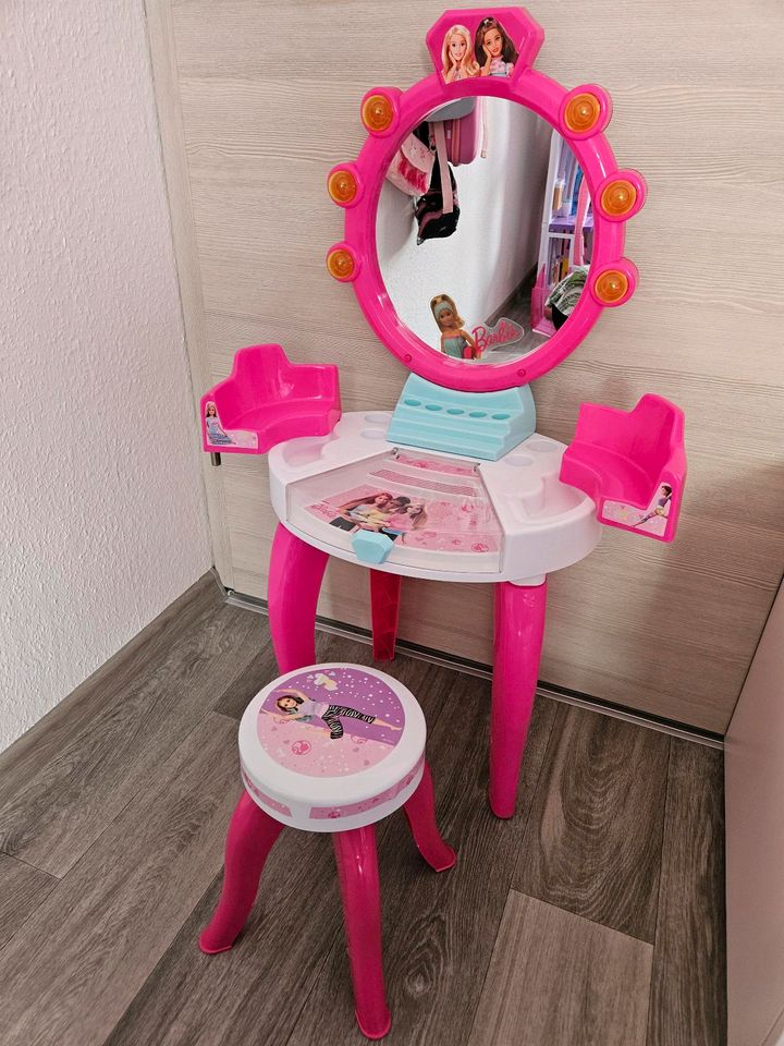 Schminktisch/Frisiertisch Kinder Barbie inkl. Hocker in Eußenheim