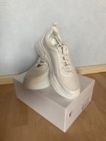 NA-KD Sneaker Niedersachsen - Leer (Ostfriesland) Vorschau