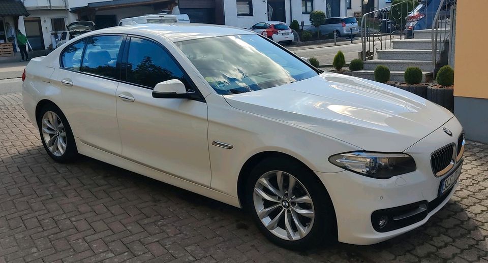 BMW 520d Top Zustand in Bous