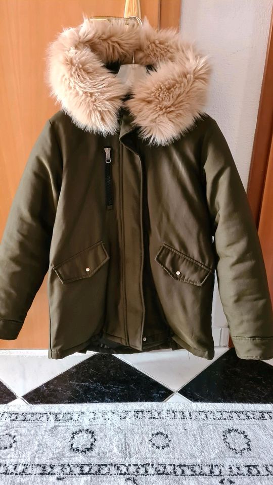 Mango Damen Winterjacke Neu Größe M in Göttingen