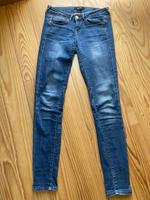 Guess skinny Jeans, Jeggings, Gr. 25 / XS Bayern - Frensdorf Vorschau