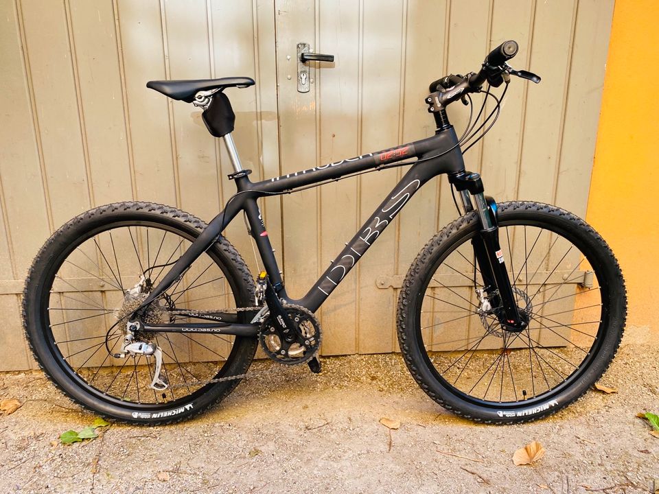 Mountainbike MTB Carbonrahmen DBS intruder neu aufgebaut in Berlin