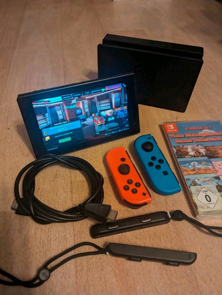Nintendo Switch Konsole + Controller + 6 in 1 Spiel in Hamburg