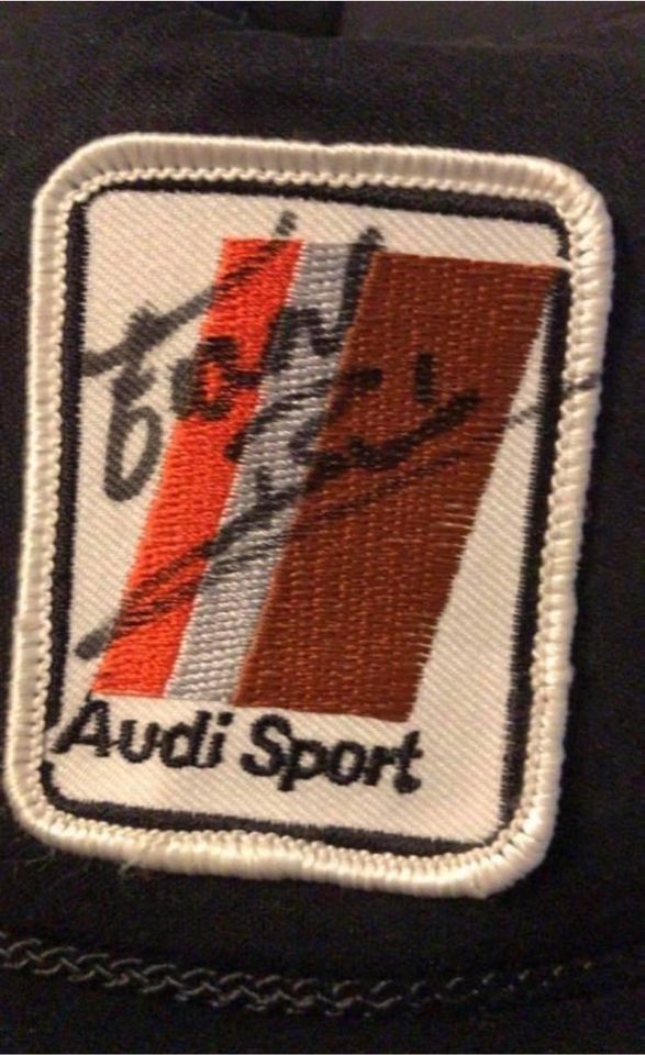Audi Sport Quattro Mützen mit Unterschriften Autogramme in Sundhagen