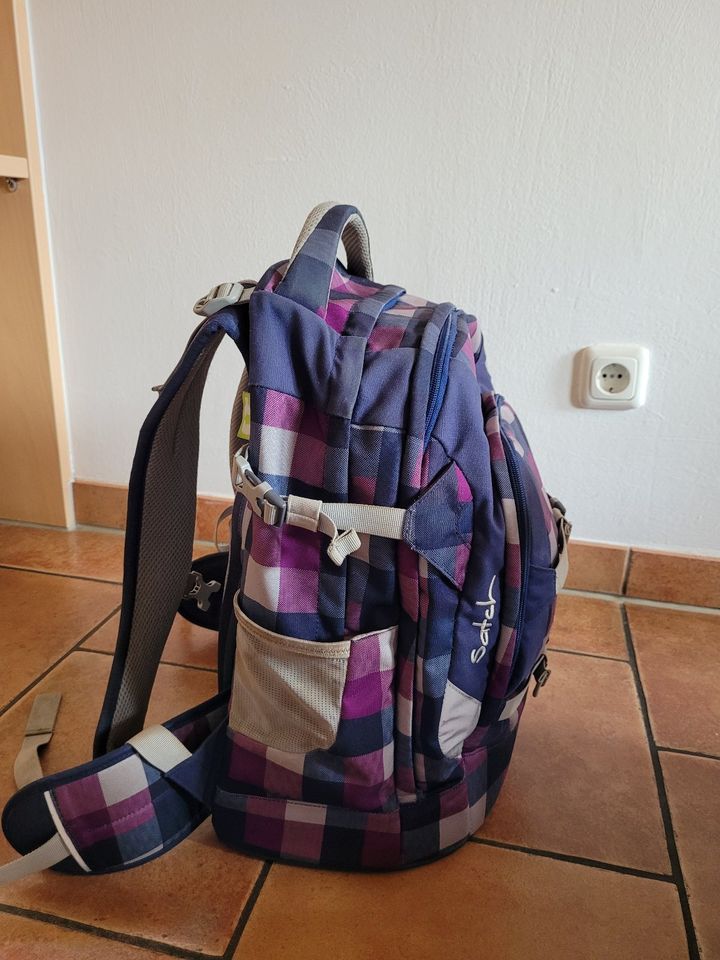 Verkaufe gebrauchte gut erhaltenene Schultasche in Schrobenhausen
