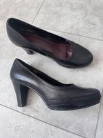 Schwarze Pumps Leder von Tamaris Gr.38 Nordrhein-Westfalen - Alsdorf Vorschau
