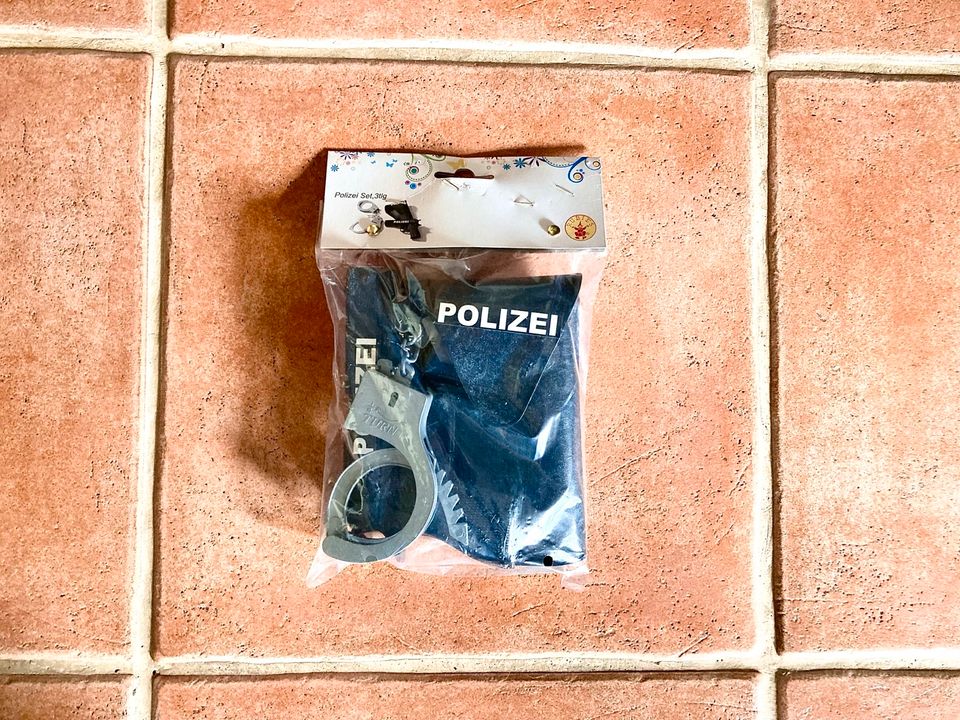 Politesse Polizistin Kleid Gr. 38 + Zubehör Kostüm Fastnacht in Wyhl