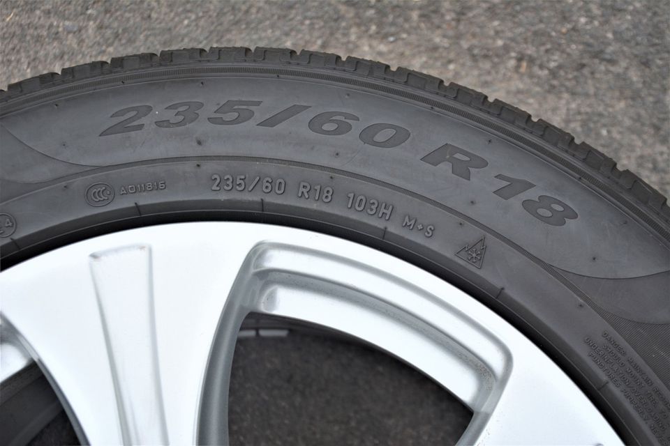 235-60-R18 PIRELLI WINTER M+S MERCEDES FELGE 8Jx18H2 ET38 LK112 in Hessisch Oldendorf