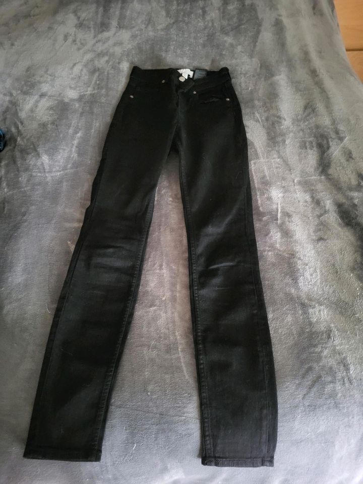 Jeans Hosenpaket oder einzeln  7 Stück in Velbert
