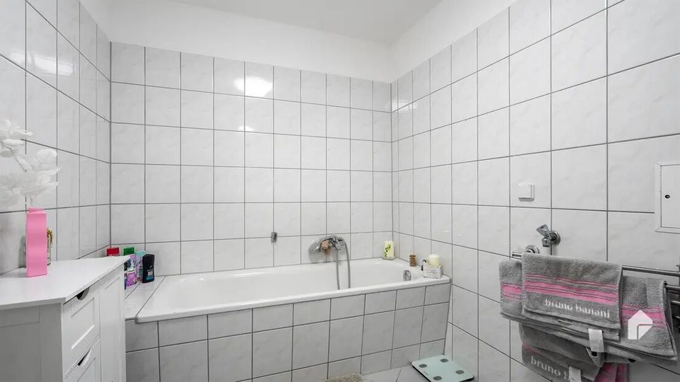 Schöne 2 Zimmer Eigentumswohnung / Dachgeschosswohnung in Leipzig