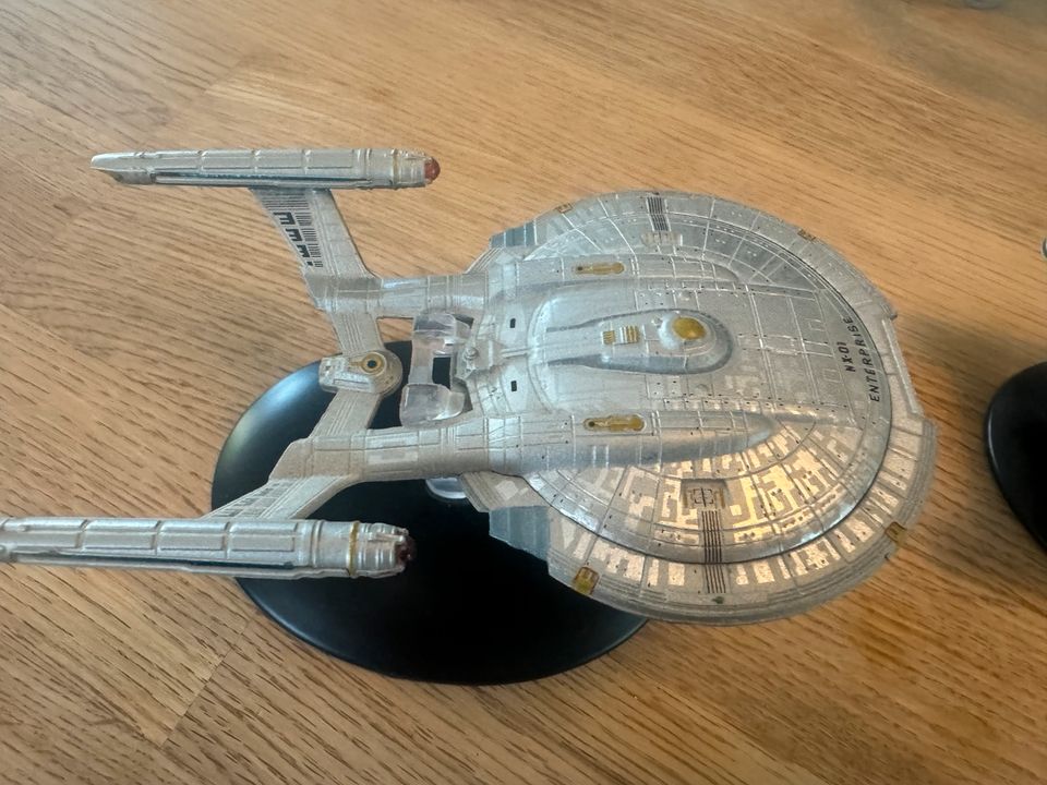 Eaglemoss Star Trek Schiffe Enterprise DS9 Voyager usw mit Heften in Emmendingen