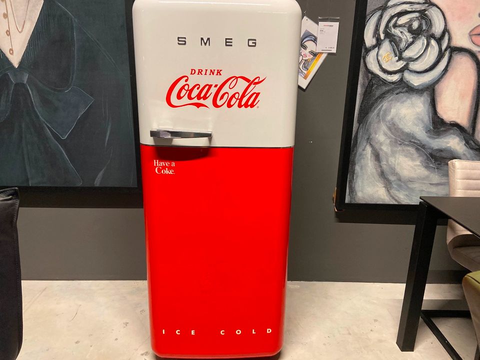 Smeg Kühl Gefrierkombi Cola limited Edition Wohnfabrik in Pforzheim