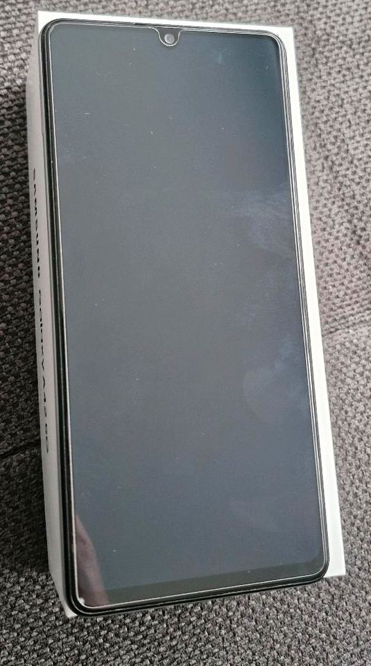 Samsung Galaxy A42 5G (64GB/6GB) in weiß in Grevenbroich