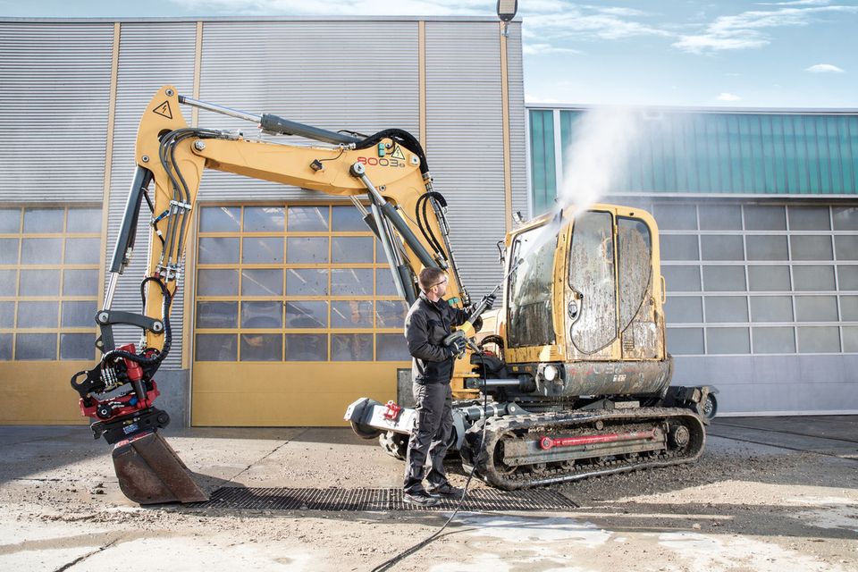 KÄRCHER Hochdruckreiniger HD 7/14-4 M 140bar 3,4 kW UVP: 1.564,85 in Lauchringen