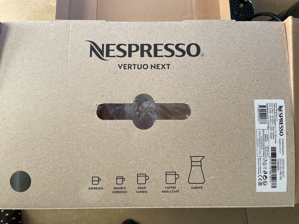 Nespresso Kaffeemaschine inkl. Kapseln wie neu in Dresden