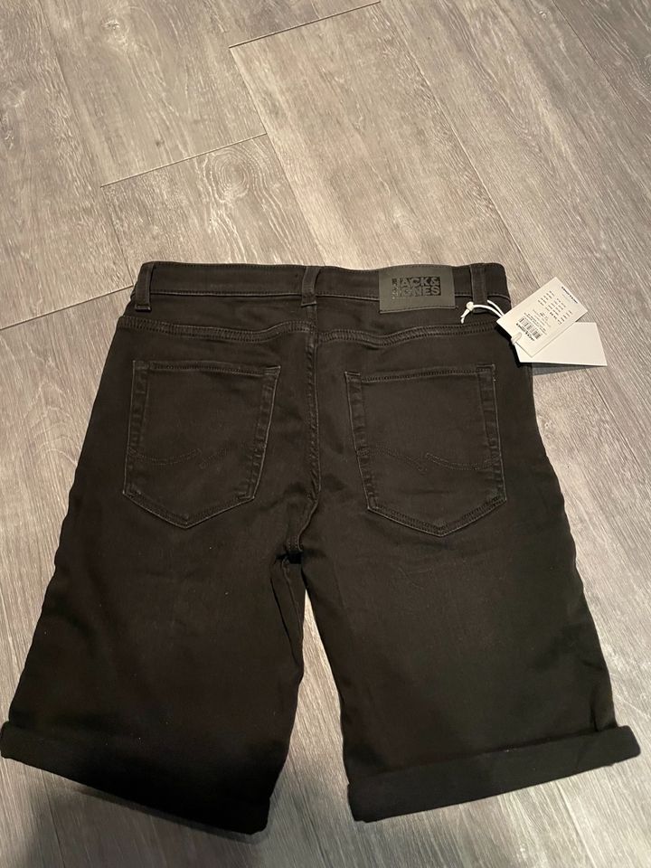 Neu Jack & Jones Jeans Shorts schwarz Stretch Gr.164 in Neu Wulmstorf