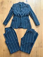 Anzug S. Oliver Jacke und 2 Hosen Größe 38 blau mit Streifen Hessen - Gründau Vorschau