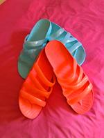 Damen Crocs Badeschuhe Sachsen - Neundorf  Vorschau