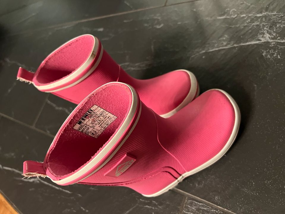 McKinley Gummistiefel rosa Gr. 25  wetterfest Outdoor in Moritzburg