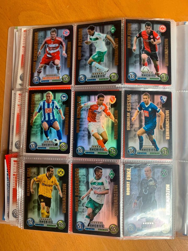 Topps Match Attax 2008/2009 Sammelmappe, Spielfeld, Box 2009/2010 in Guldental