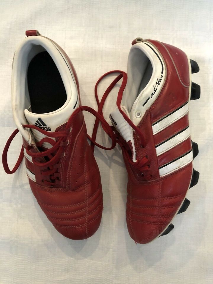 Adidas Fußballschuhe Gr.38,5 in Olsberg