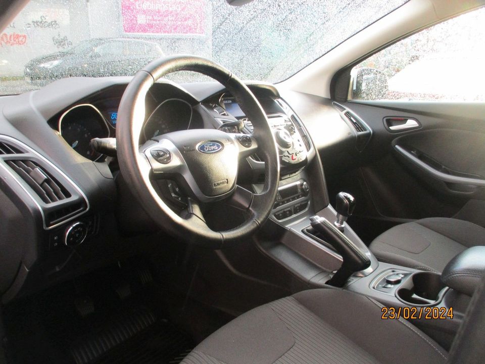 Ford Focus Turnier Titanium in Oberhausen