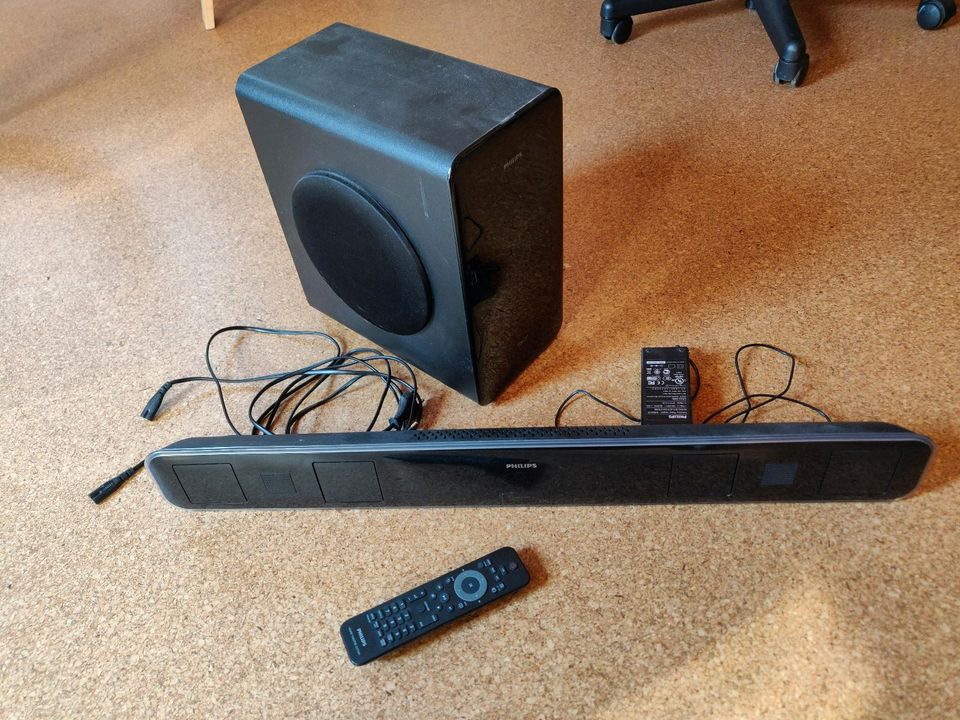 Phillips Heimkino Lautsprecher Soundbar inkl. Subwoofer in Bayreuth